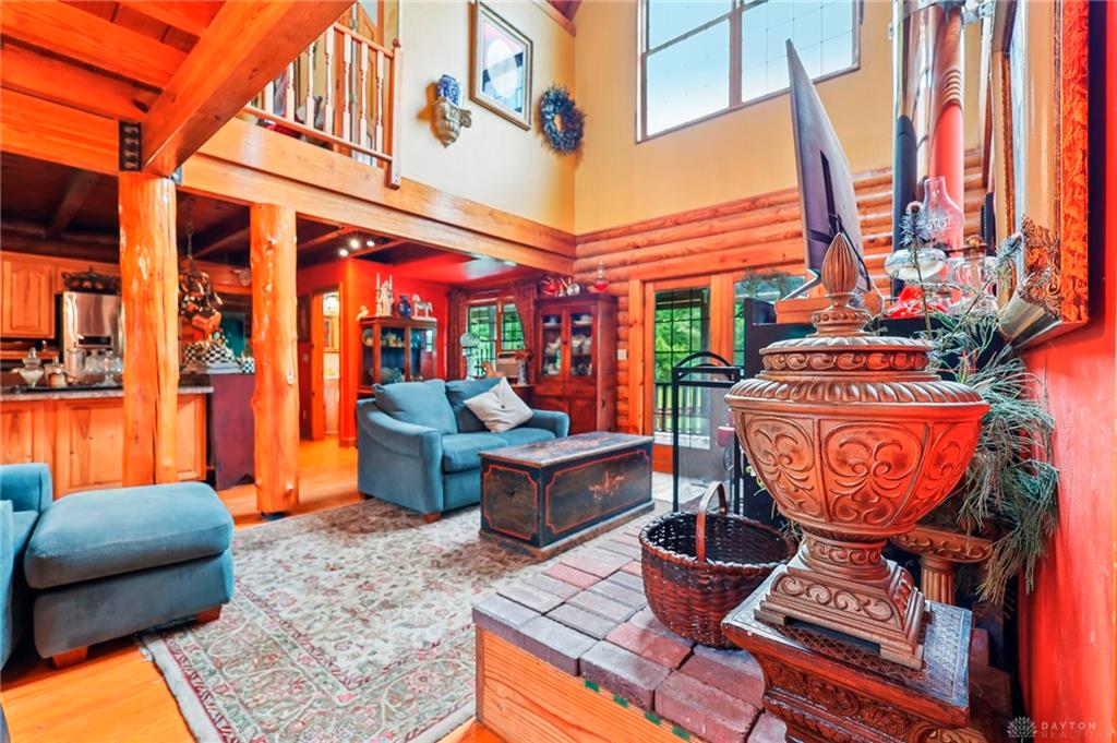 963 Pratt Property Photo 38