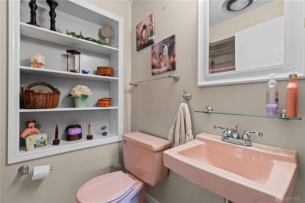 619 Hiatt Property Photo 23