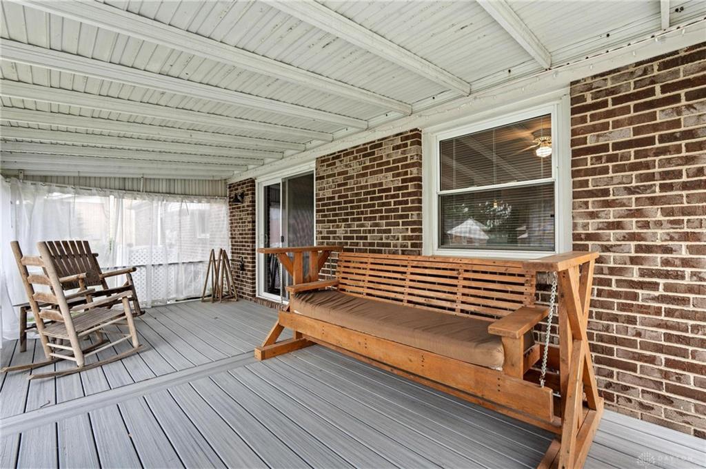 619 Hiatt Property Photo 32