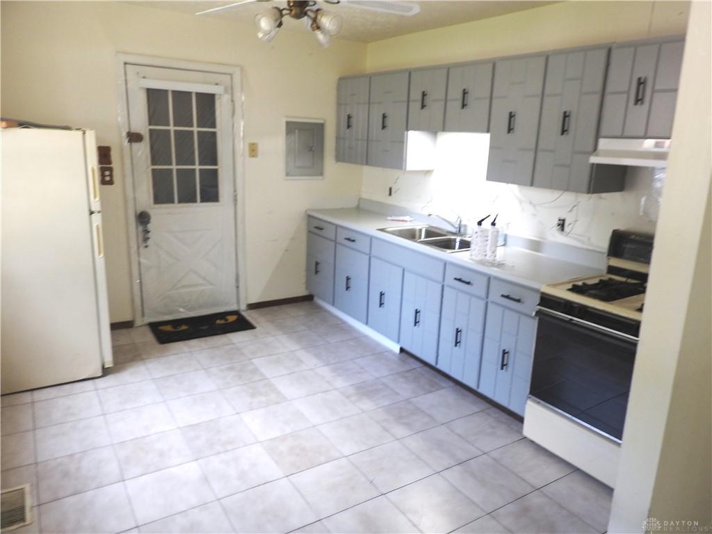 2248 Wilding Property Photo 6