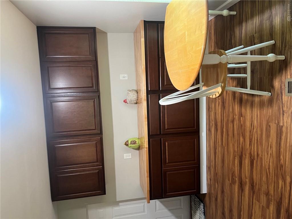 57 Rochester Hill Property Photo 8