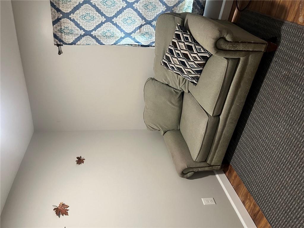 57 Rochester Hill Property Photo 12