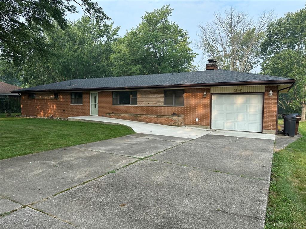 2147 Oxmoor Property Photo 1
