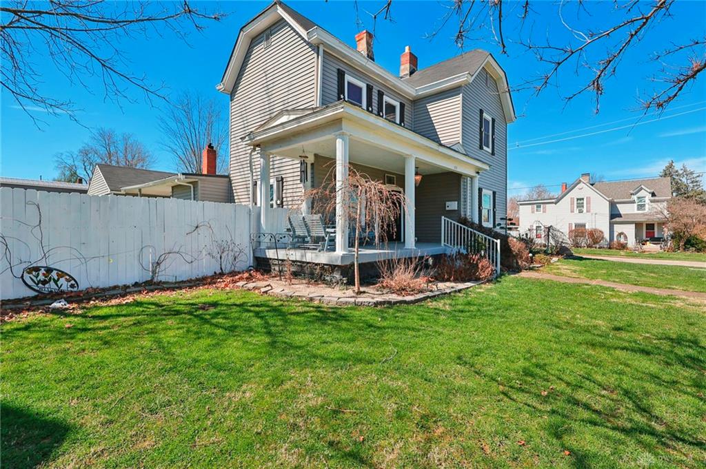 213 N Broadway Property Photo 20
