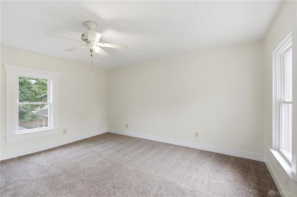 258 E Center Property Photo 17