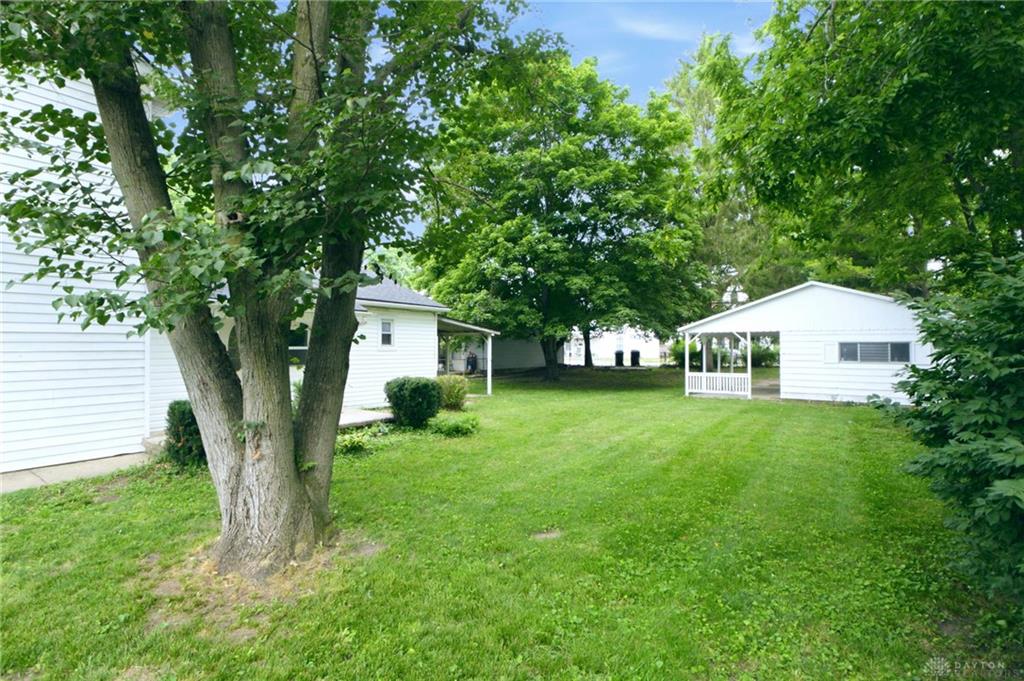 258 E Center Property Photo 21