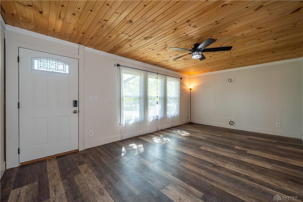 2793 Galewood Property Photo 6
