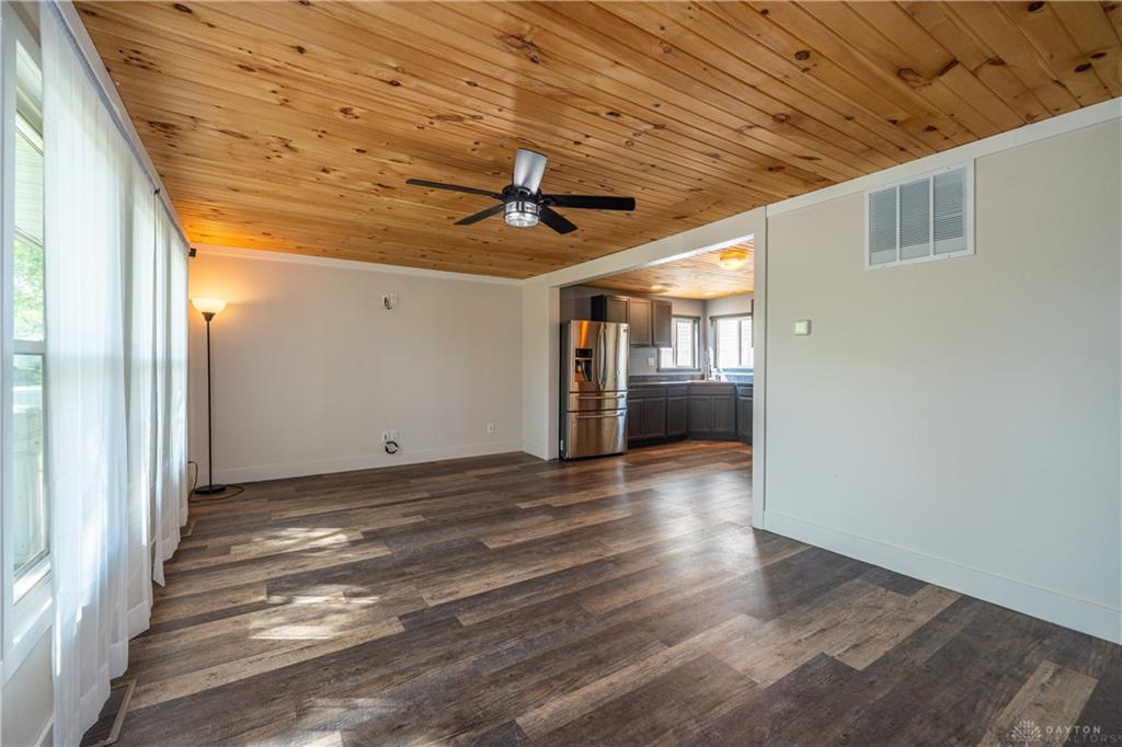 2793 Galewood Property Photo 8