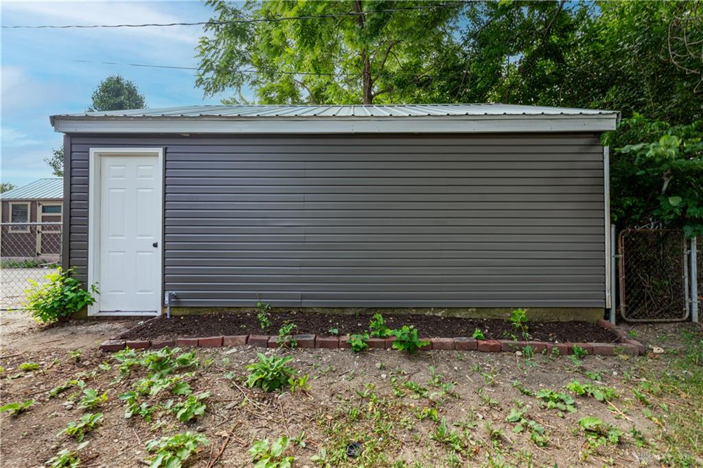 2793 Galewood Property Photo 35