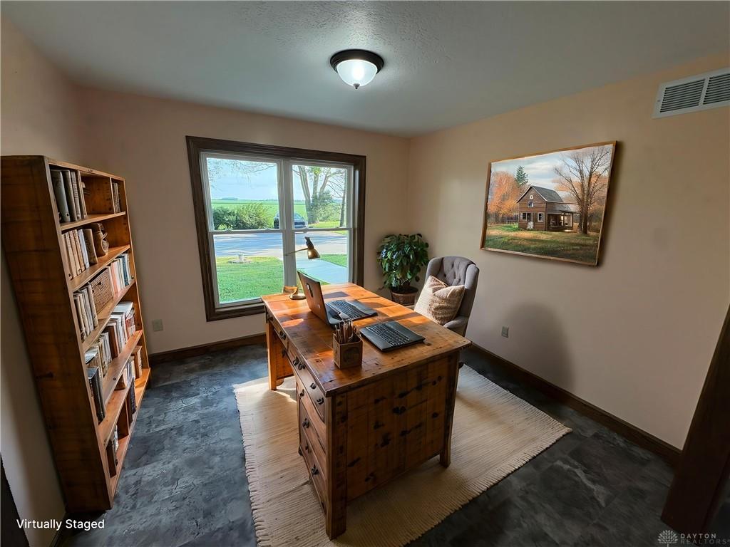 8853 Graw Property Photo 32