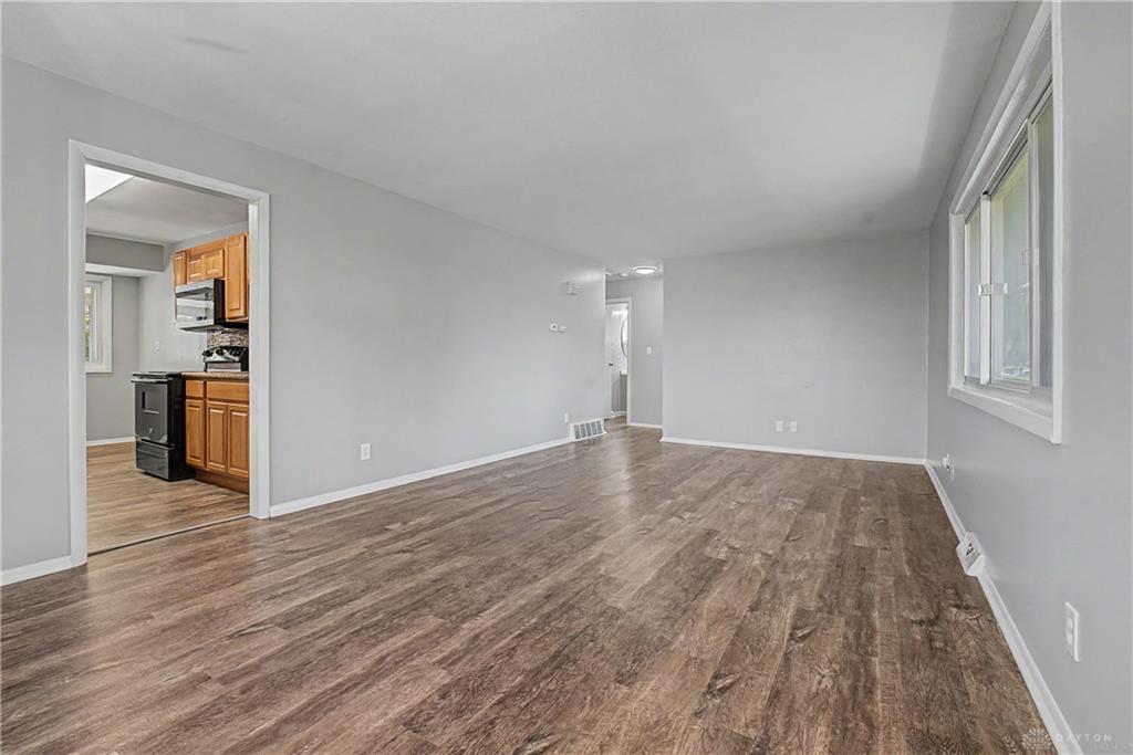 217 Whispering Property Photo 6