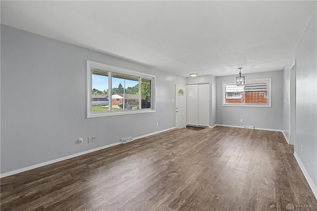 217 Whispering Property Photo 8