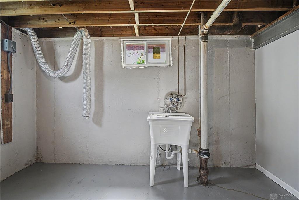 217 Whispering Property Photo 31