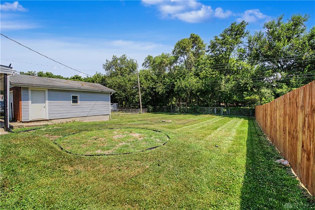 217 Whispering Property Photo 38