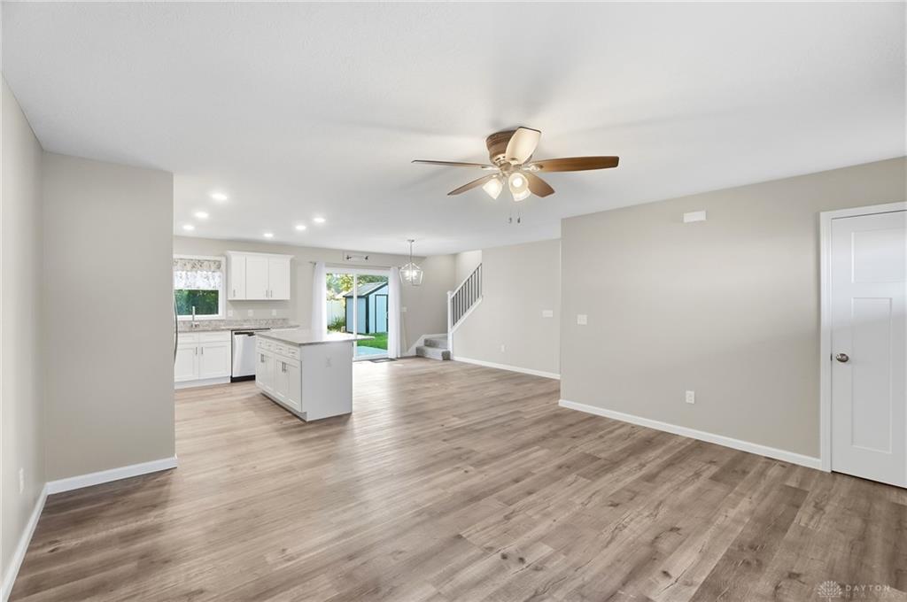 2675 Executive Property Photo 6