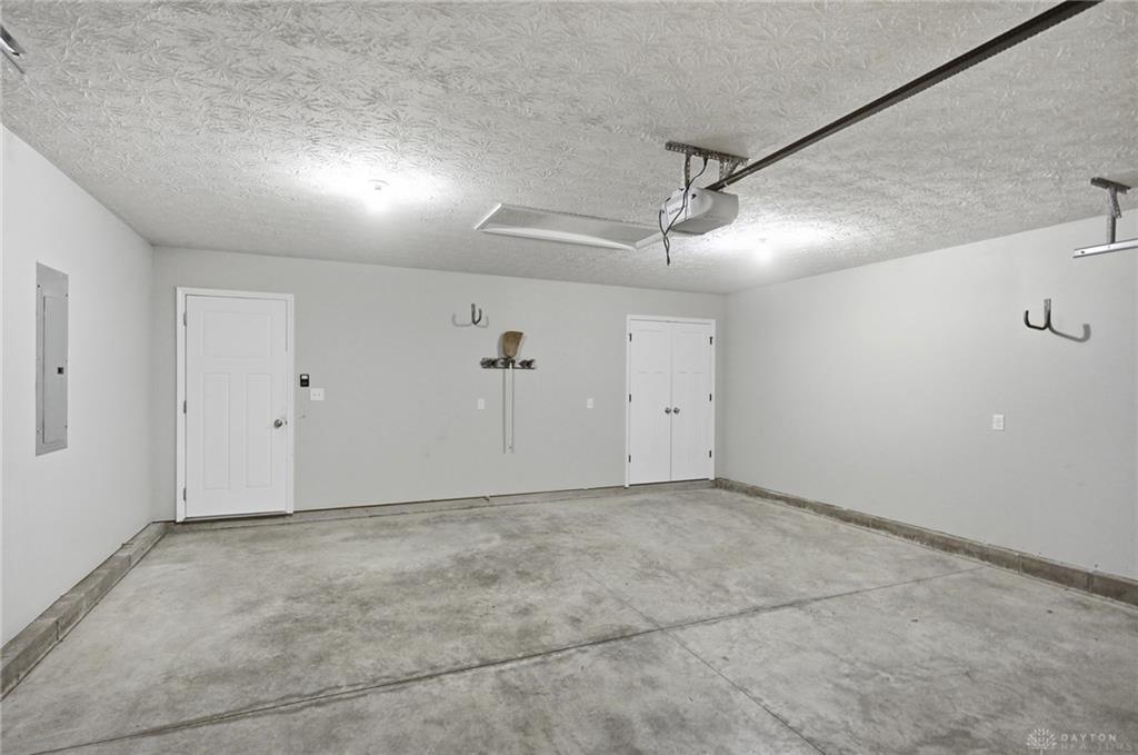 2675 Executive Property Photo 34