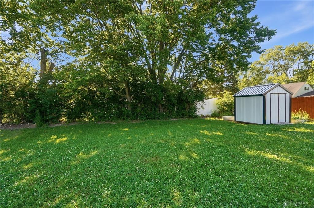 2675 Executive Property Photo 40