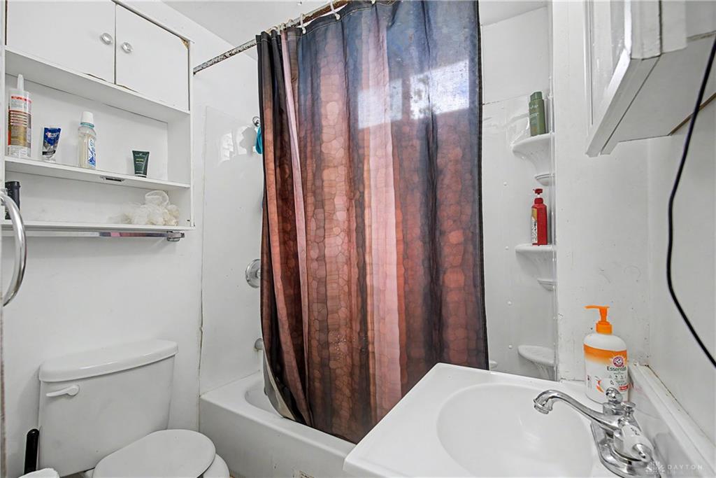 1106 Highland Property Photo 13