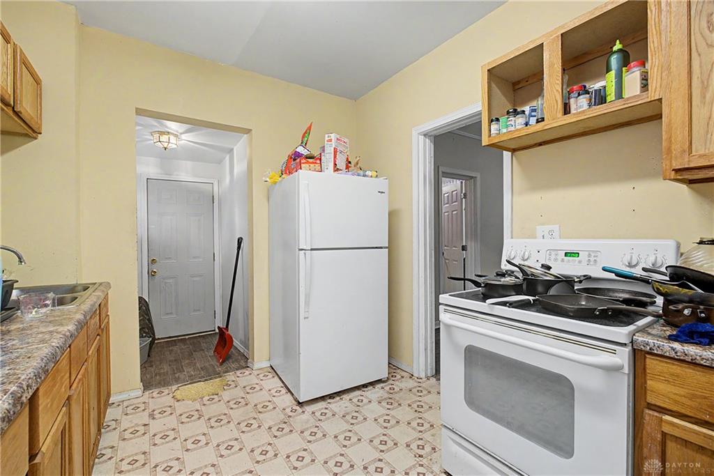 1106 Highland Property Photo 17