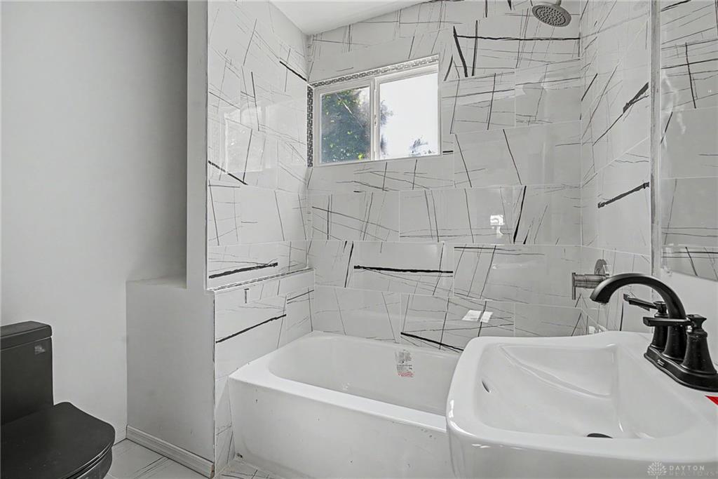 538 Shoop Property Photo 19
