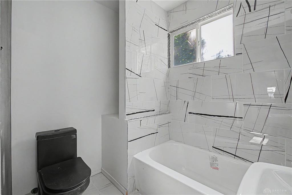 538 Shoop Property Photo 20