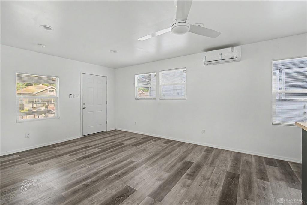 538 Shoop Property Photo 30