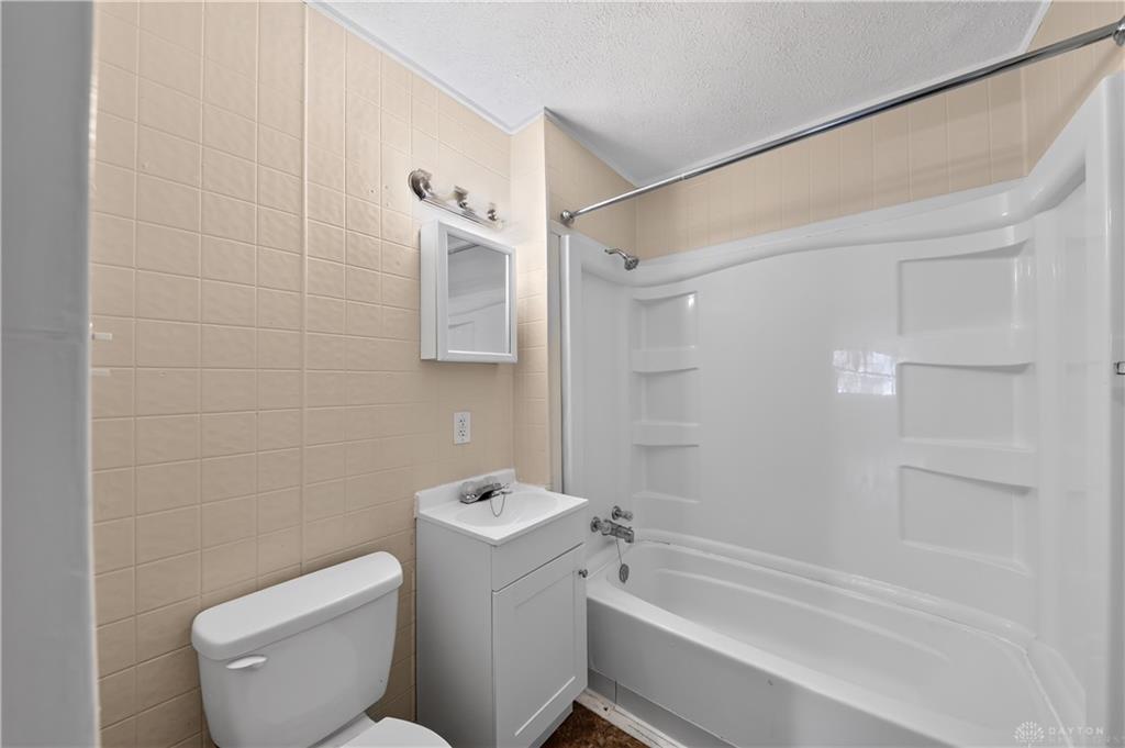 4626 Nevada Property Photo 26