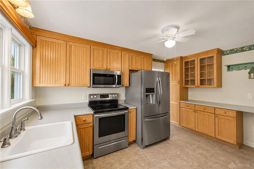 407 Virginia Property Photo 12