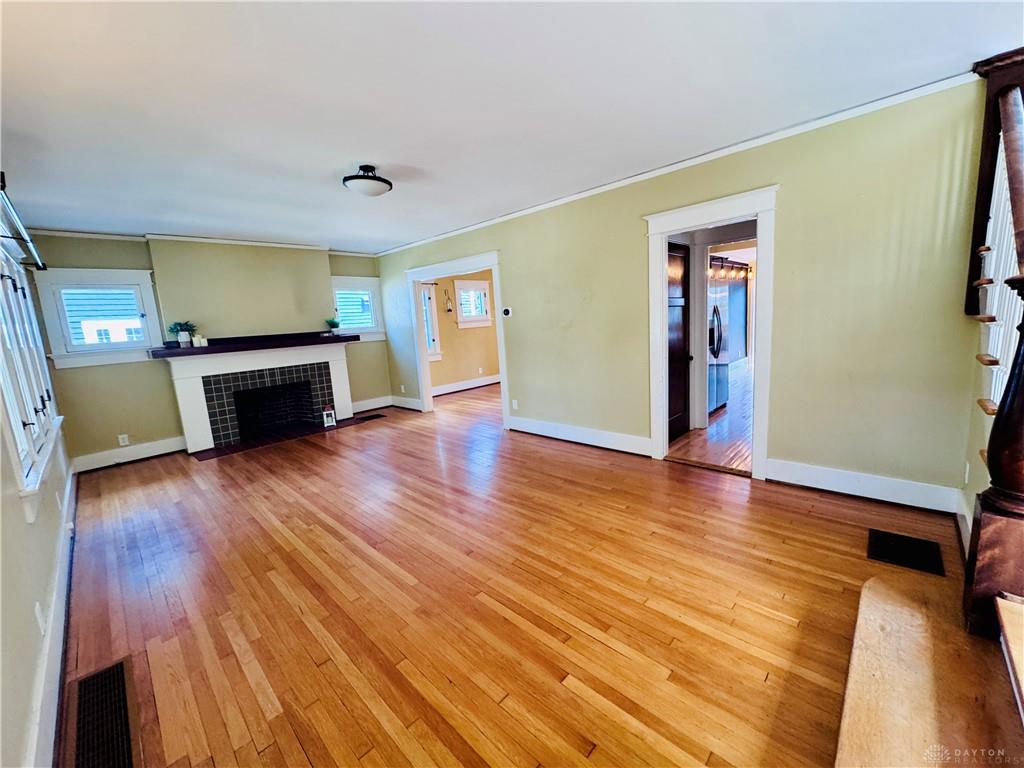 62 E Dixon Property Photo 16