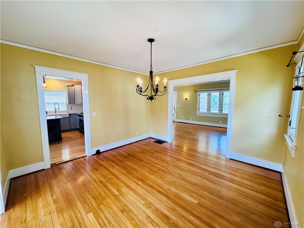 62 E Dixon Property Photo 25