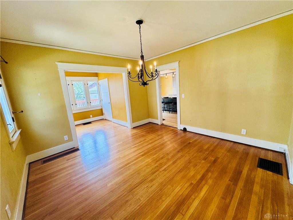 62 E Dixon Property Photo 26