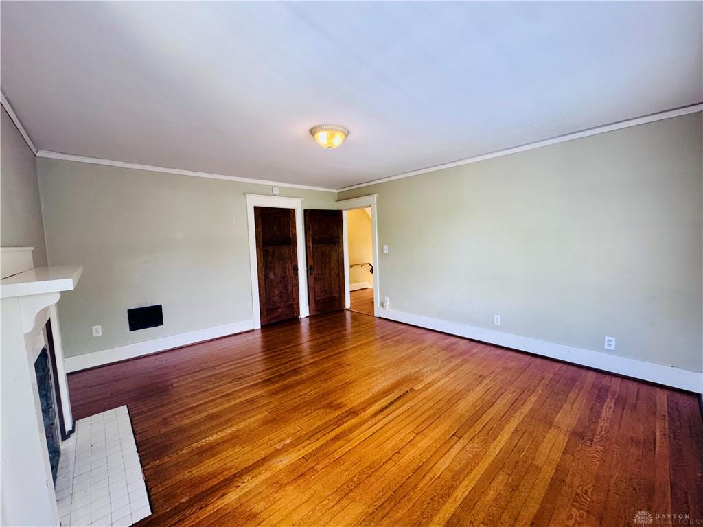 62 E Dixon Property Photo 38