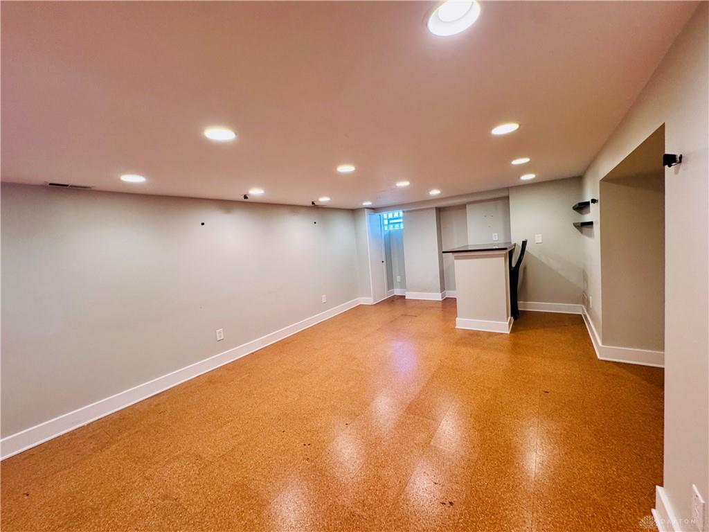 62 E Dixon Property Photo 59