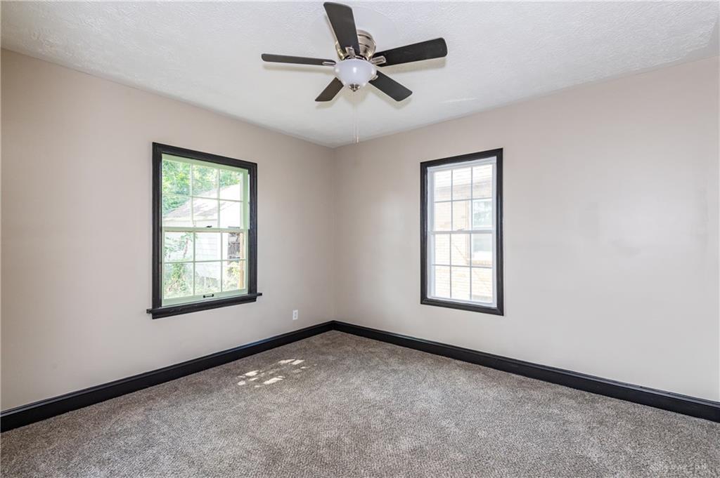 2421 Rugby Property Photo 14