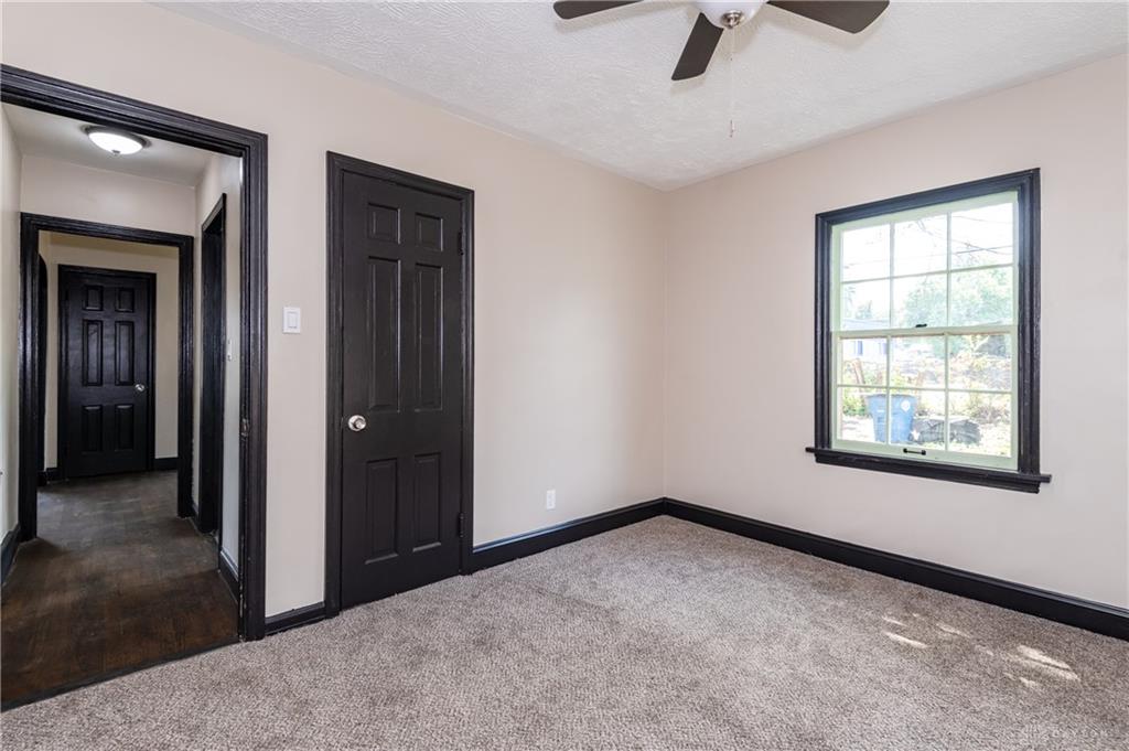 2421 Rugby Property Photo 15