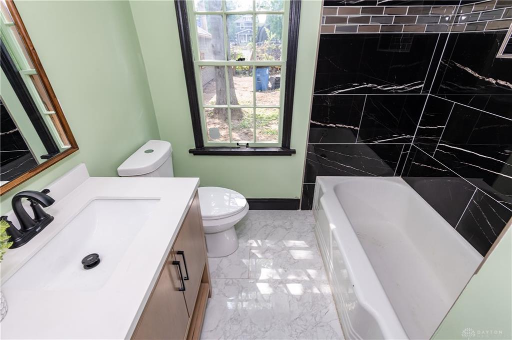 2421 Rugby Property Photo 18