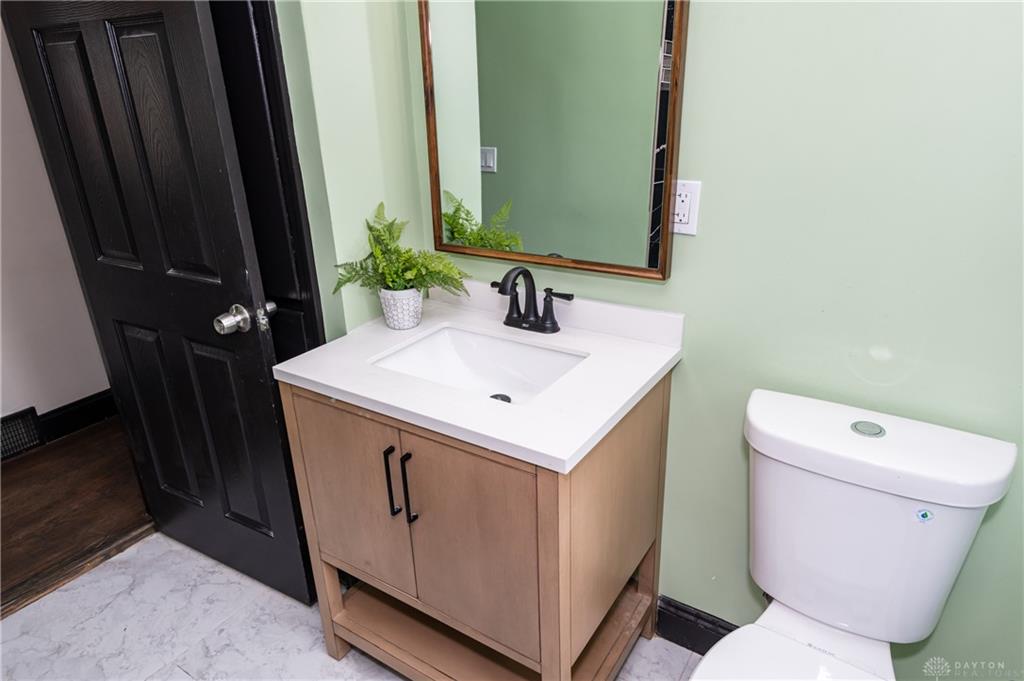 2421 Rugby Property Photo 19