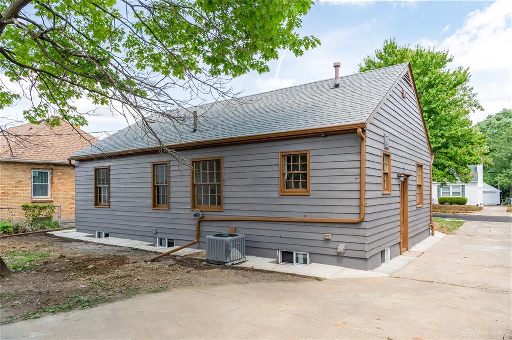2421 Rugby Property Photo 39