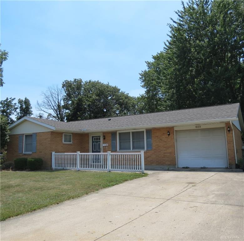 1633 Fair Oaks Property Photo 2