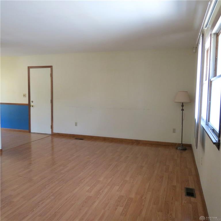 1633 Fair Oaks Property Photo 5