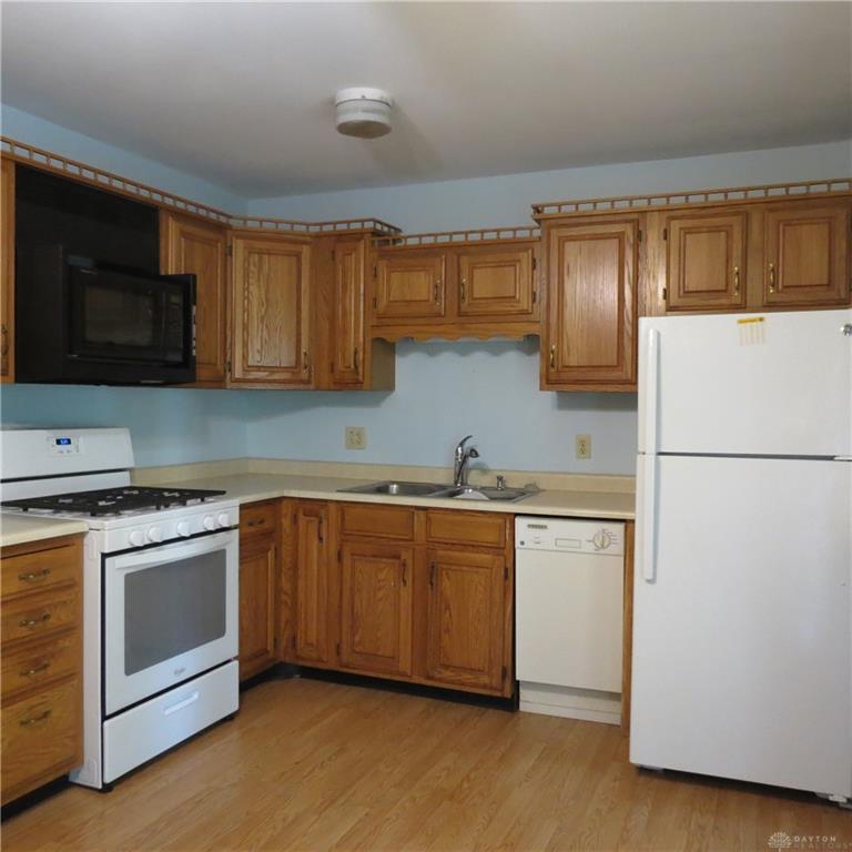 1633 Fair Oaks Property Photo 7