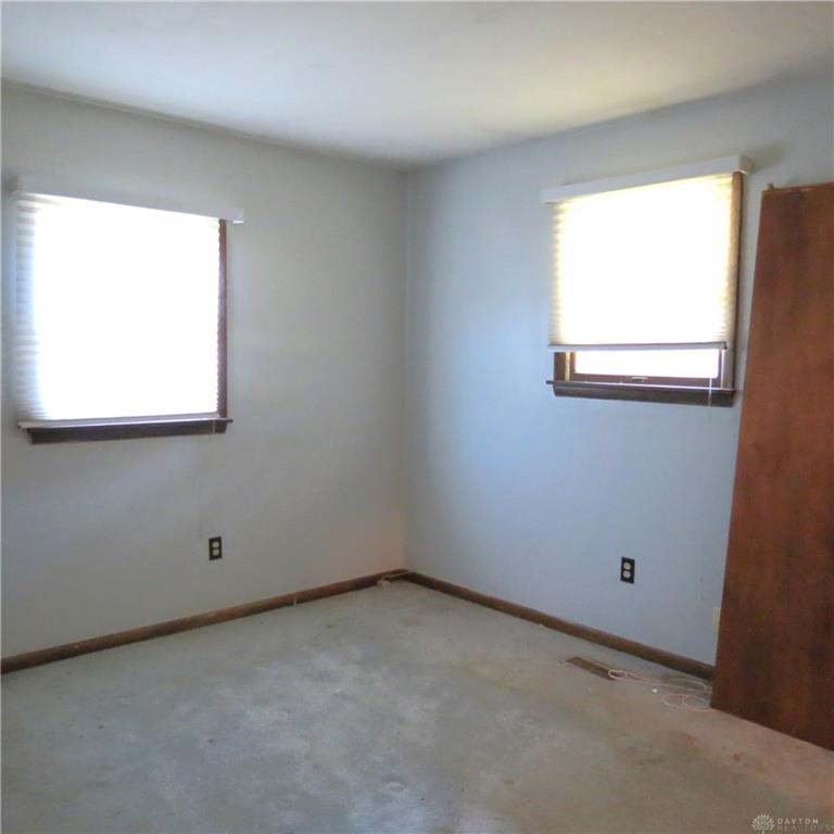 1633 Fair Oaks Property Photo 9