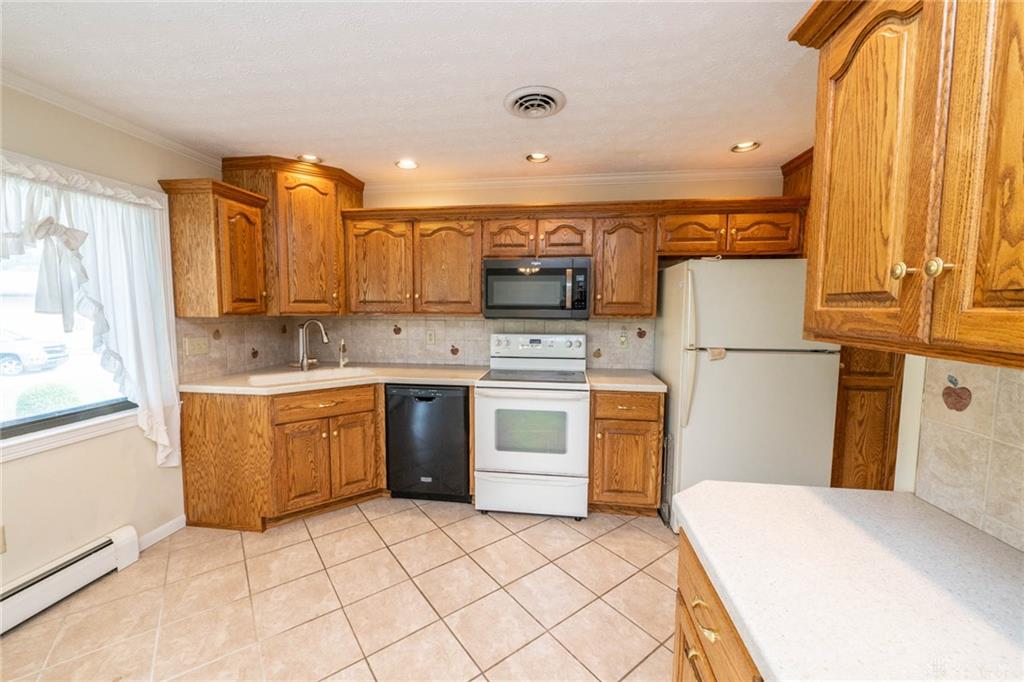 8663 Crestway Property Photo 14
