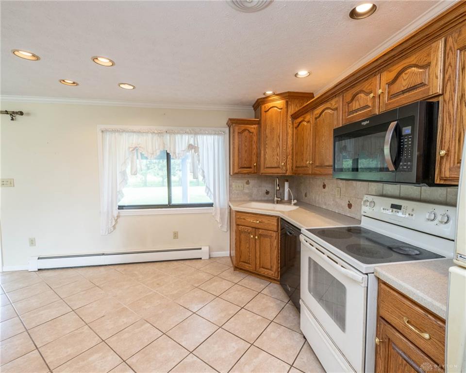 8663 Crestway Property Photo 18