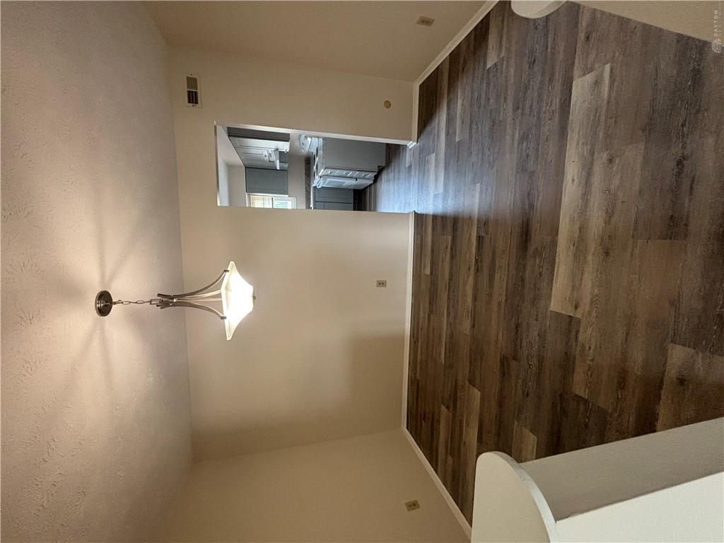 4527 Wilmington 4 Property Photo 3