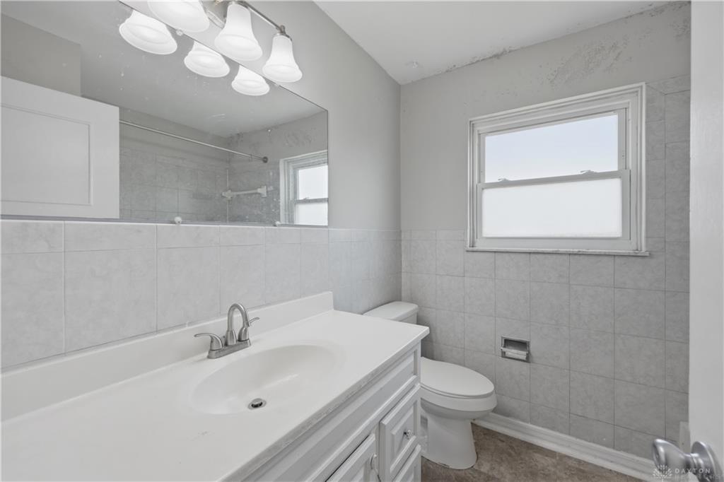 3704 Mandalay Property Photo 4