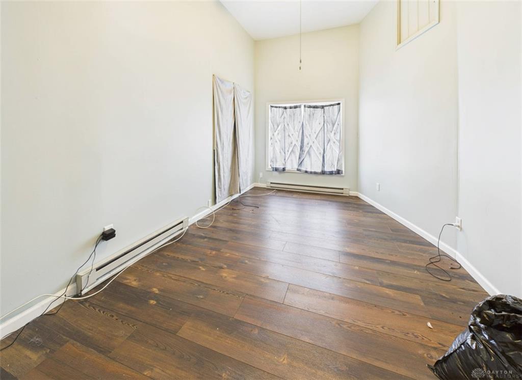 108 Jefferson Property Photo 4