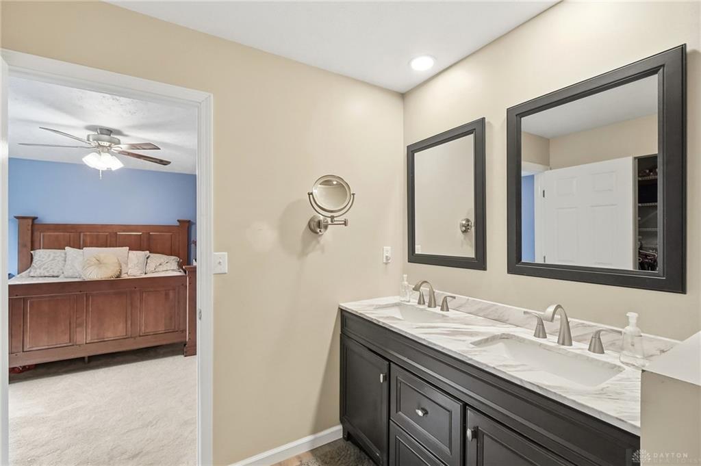8800 Sugarcreek Property Photo 31