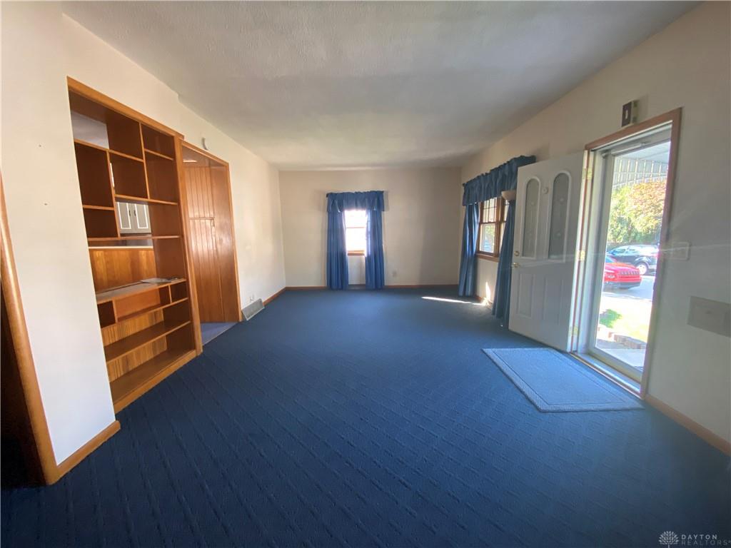 1106 Scudder Property Photo 3