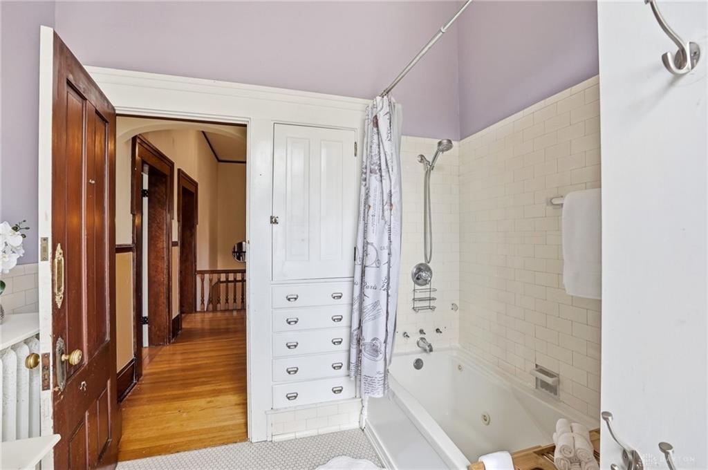 515 E Linden Property Photo 36